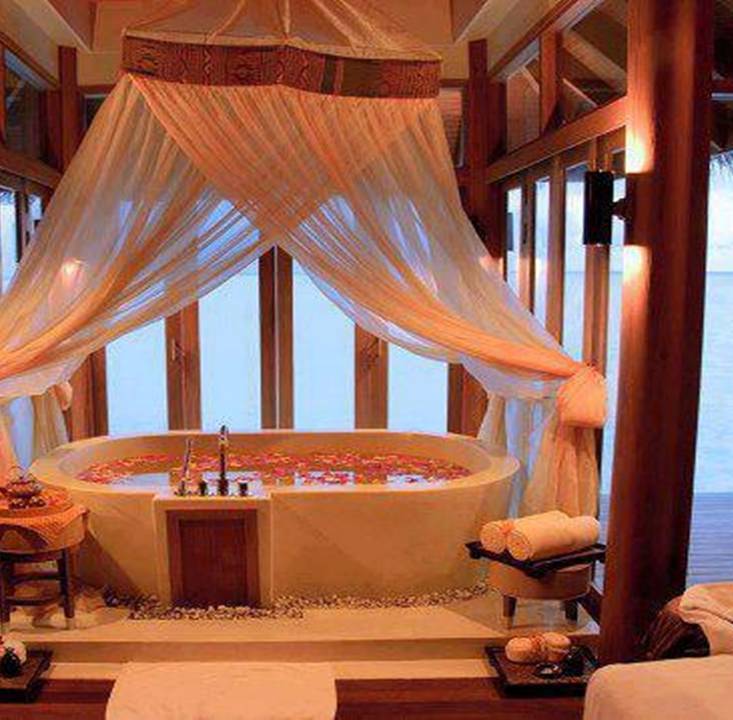 Hotels With Jacuzzi Rooms