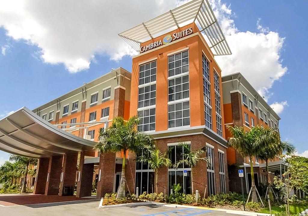 Cambria Hotel Ft Lauderdale, Airport South & Cruise Port Travel Deals