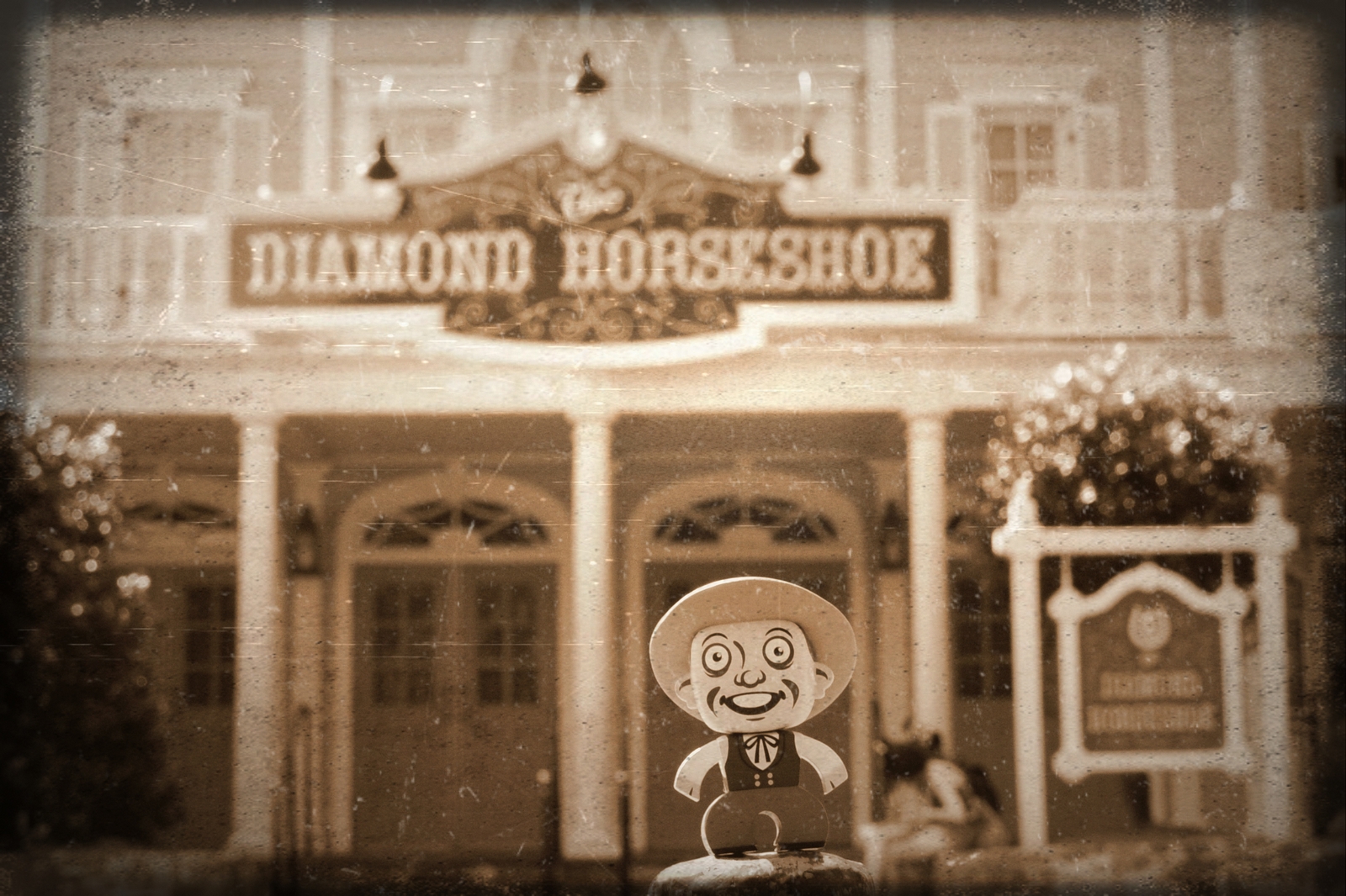 Destination Vinylmation Park Starz 2 Photoshoot