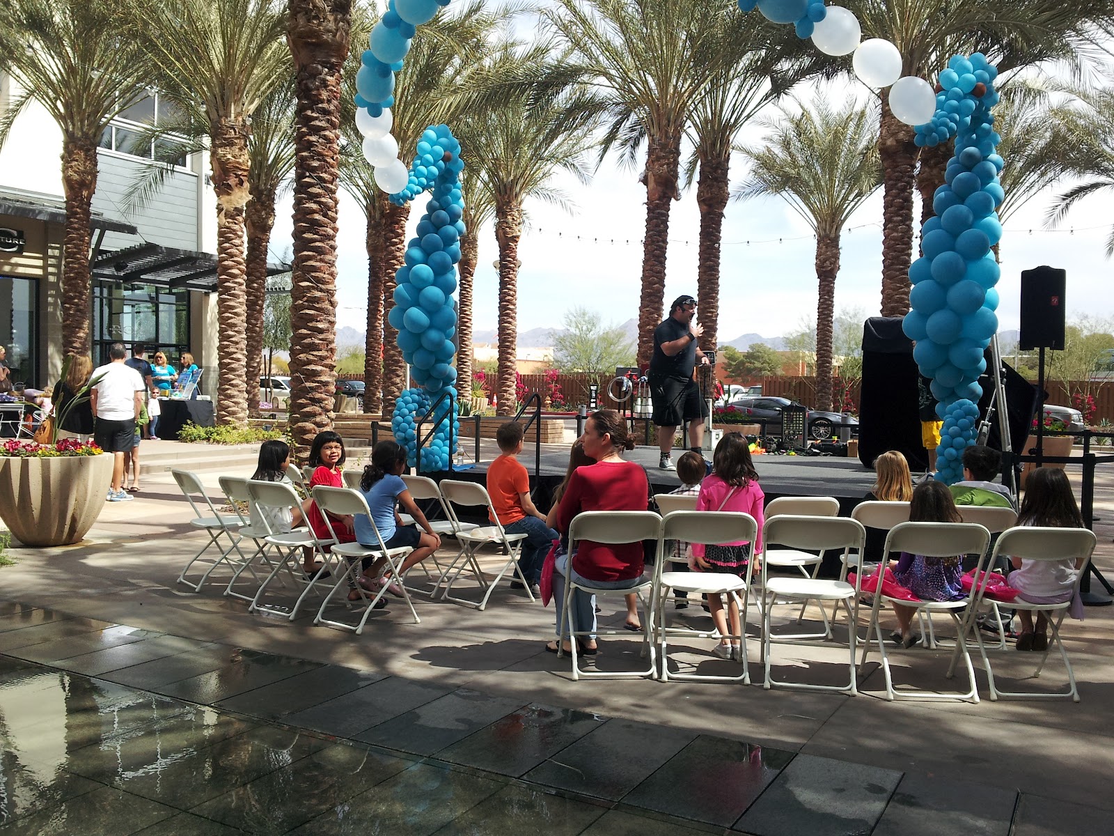 Forever Hugs Scottsdale Quarter Fun...